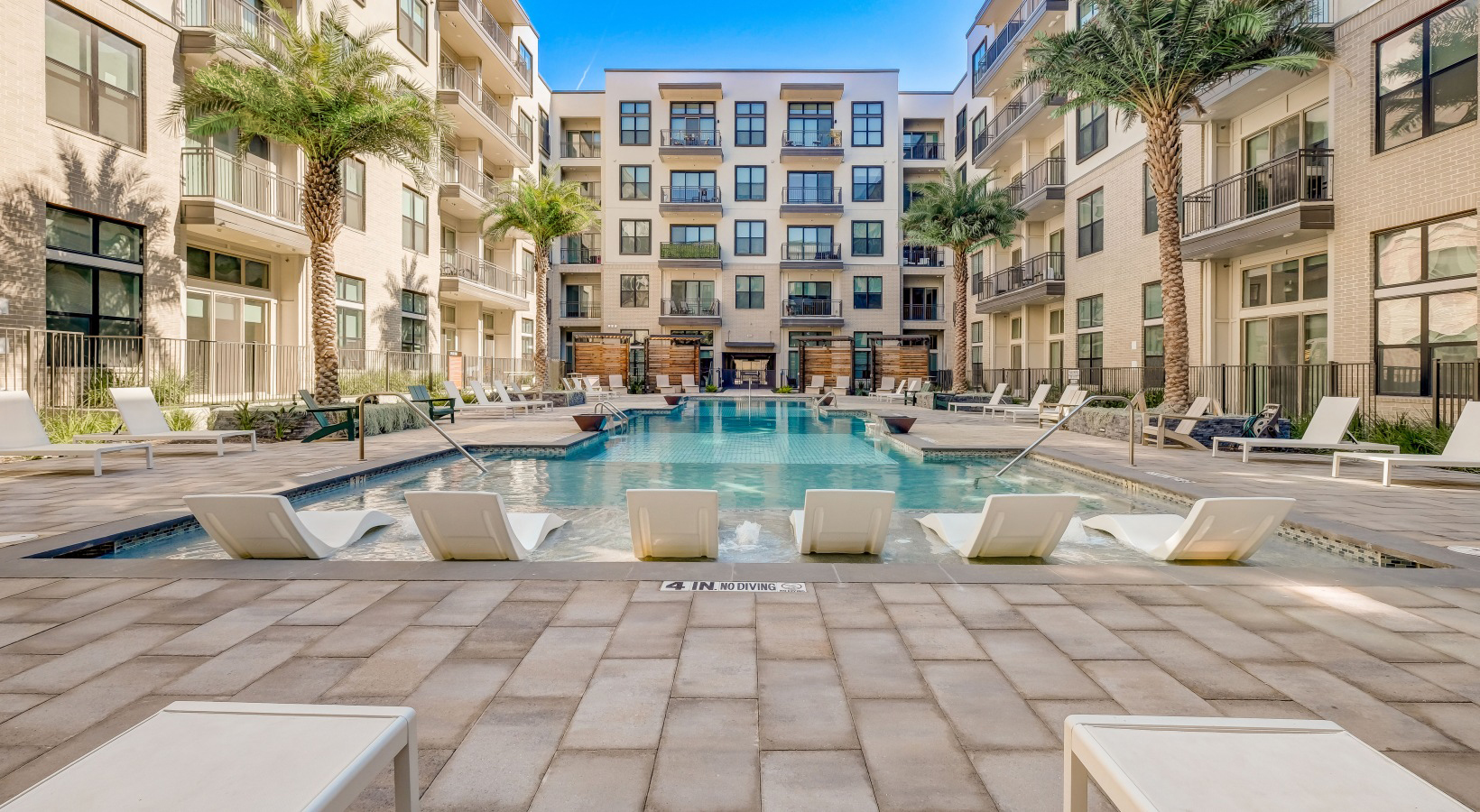 714 McCullough Ave, San Antonio, Texas 78215, ,Apartment,For Rent,McCullough Ave,1207